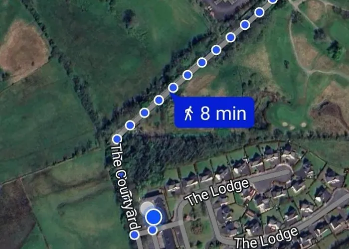 The Courtyard, Castle Dargan Rum i privatbostad *